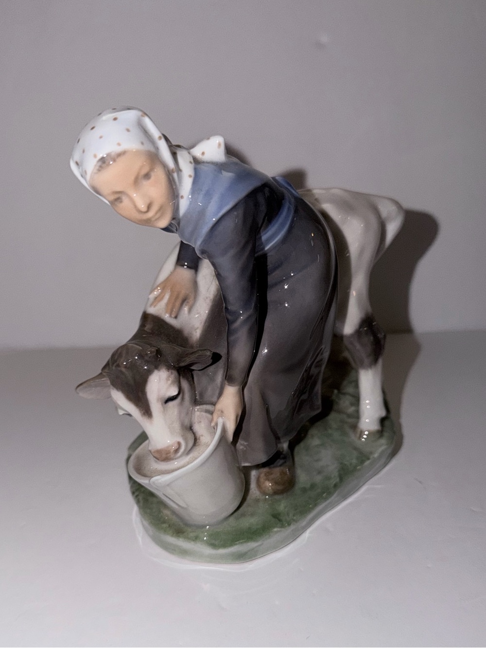 Royal Copenhagen #779 Girl Feeding Calf Danish Porcelain Figurine